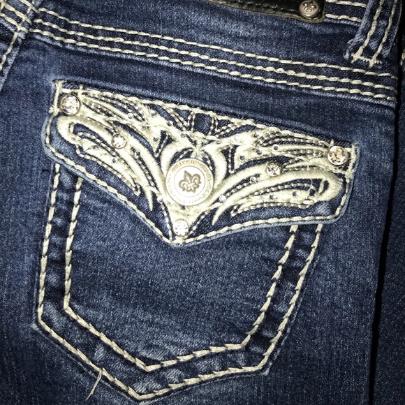 👖 Wired Heart - Picture 4 of 6